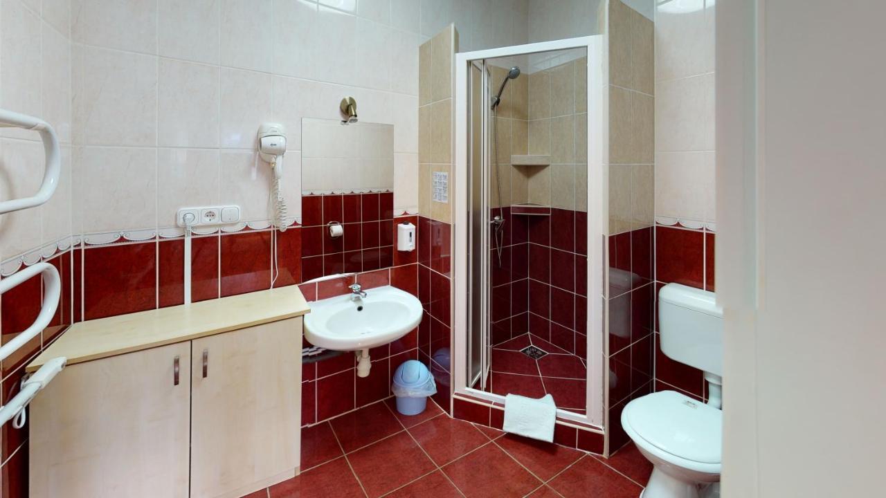 Cristian Apartman Hajduszoboszlo Exterior foto