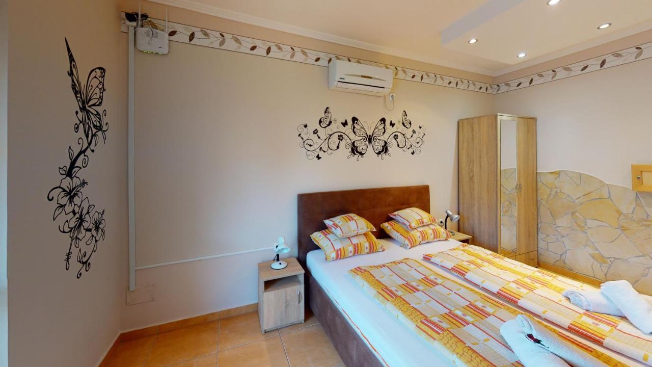 Cristian Apartman Hajduszoboszlo Exterior foto