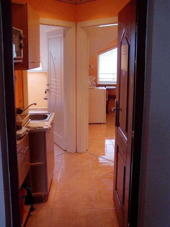Cristian Apartman Hajduszoboszlo Exterior foto